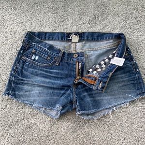 Lucky Brand Riley short size 6/28